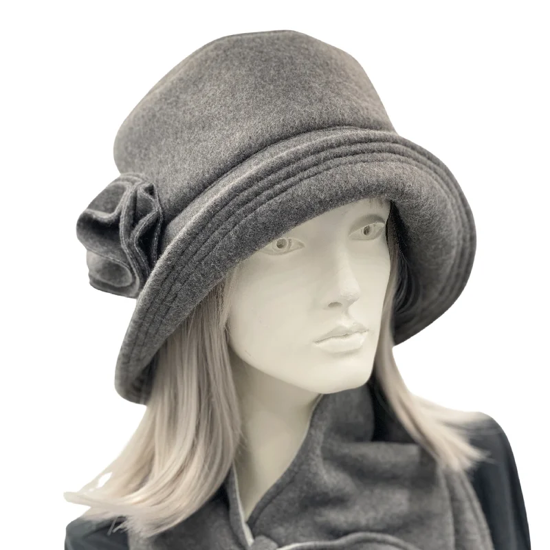 Flapper Style Winter Fleece Hat | The Eleanor Cloche