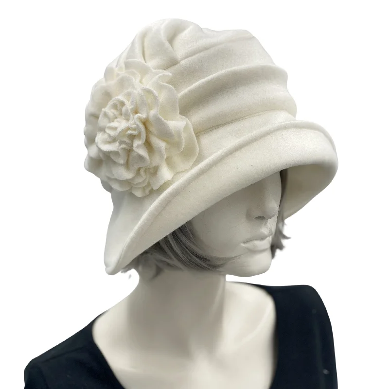 Flapper Style Fleece Cloche Hat | The Alice