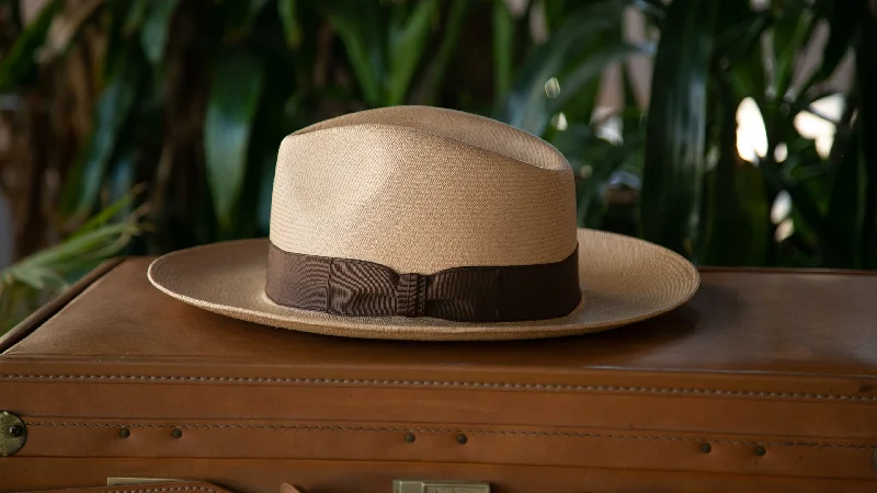 Panama Straw Fedora (light brown)