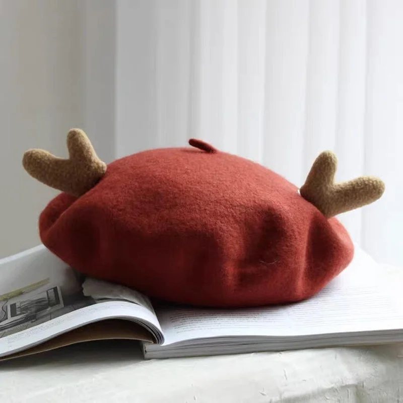 Reindeer Beret for Woman and Kids